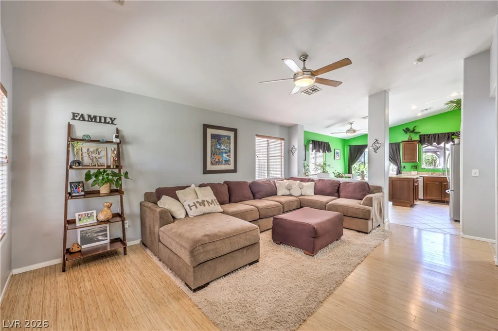 8548 Hidden Pines, Las Vegas, NV 89143
