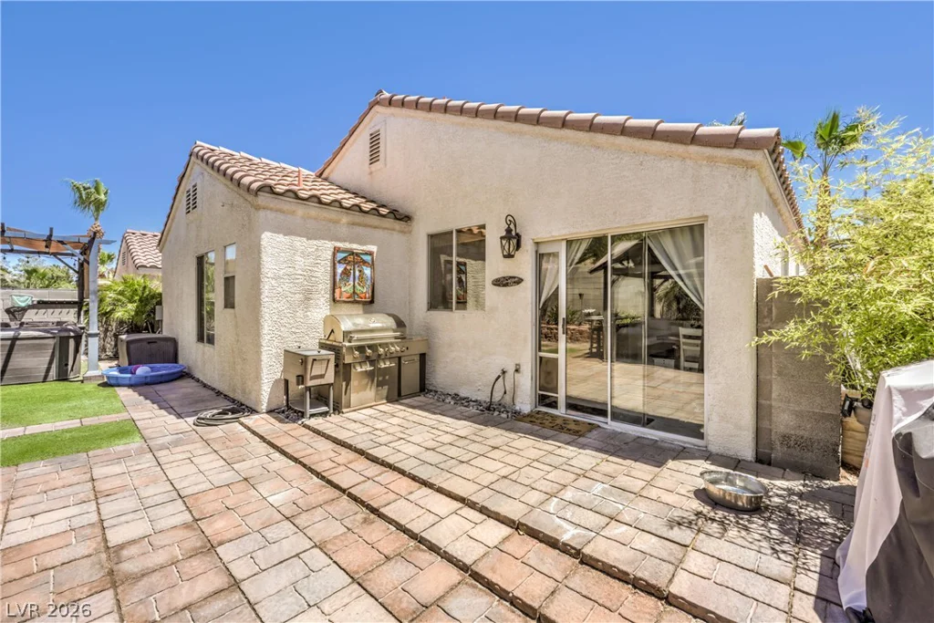 8548 Hidden Pines, Las Vegas, NV 89143