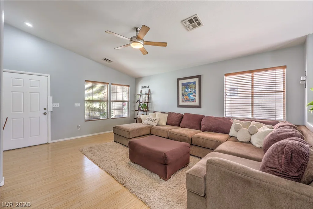 8548 Hidden Pines, Las Vegas, NV 89143