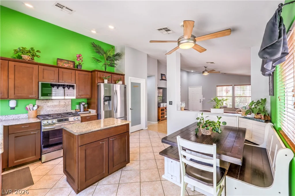 8548 Hidden Pines, Las Vegas, NV 89143