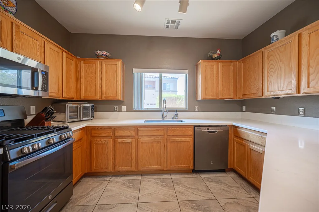 6313 Sandy Ridge, North Las Vegas, NV 89081