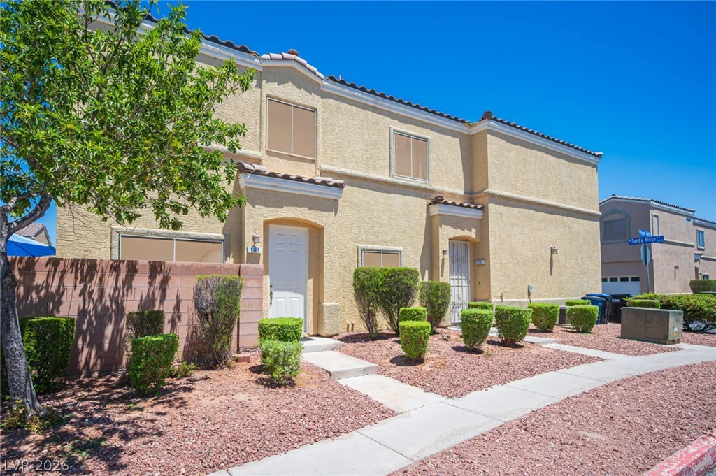 6313 Sandy Ridge, North Las Vegas, NV 89081