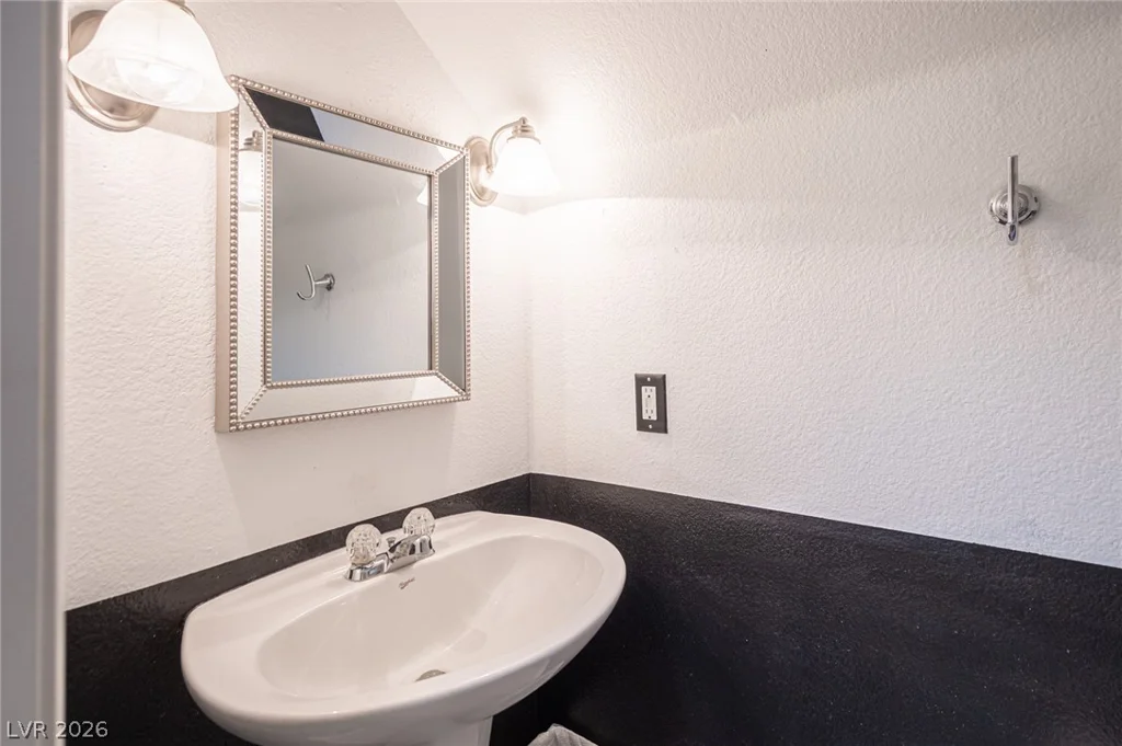 6313 Sandy Ridge, North Las Vegas, NV 89081