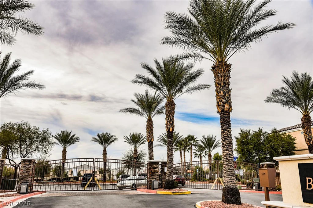 6313 Sandy Ridge, North Las Vegas, NV 89081