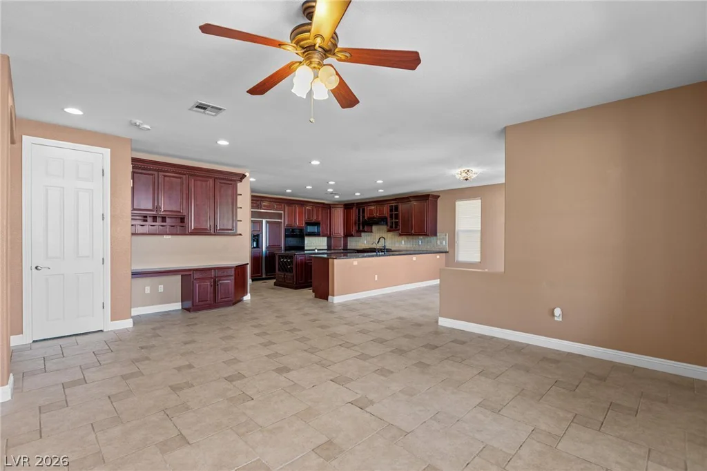 2982 Hammerwood, Las Vegas, NV 89135