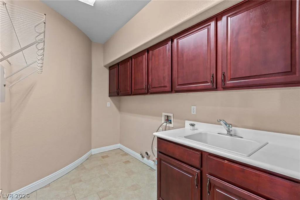 2982 Hammerwood, Las Vegas, NV 89135
