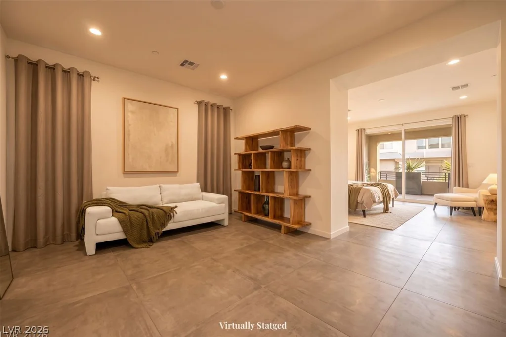 10752 Patina Hills, Las Vegas, NV 89135