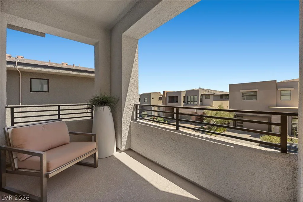 10752 Patina Hills, Las Vegas, NV 89135