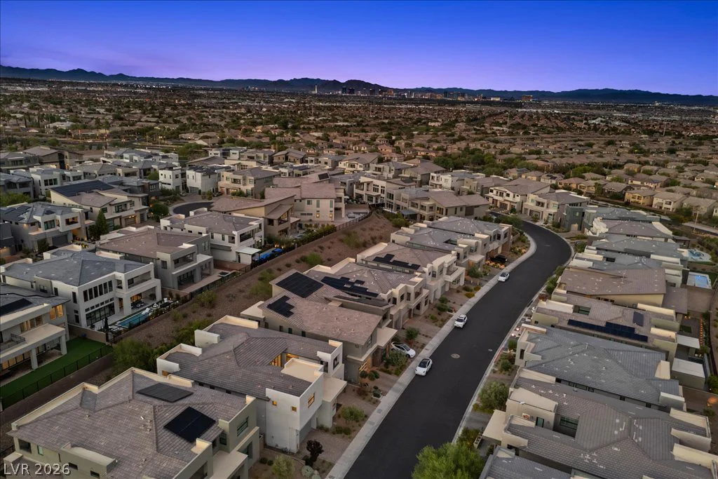 10752 Patina Hills, Las Vegas, NV 89135