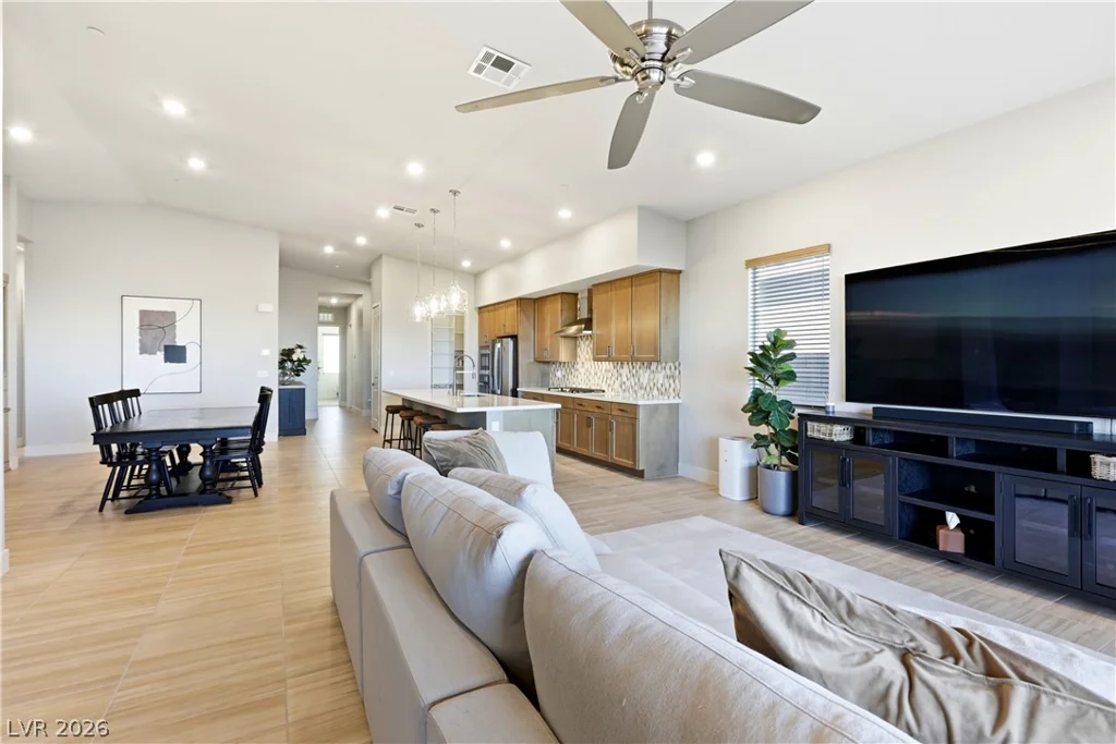 108 Agnew, Las Vegas, NV 89138