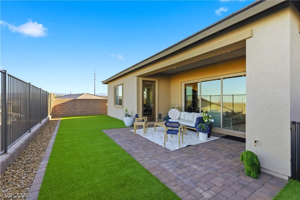 108 Agnew, Las Vegas, NV 89138