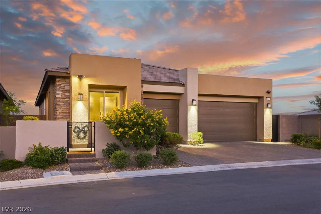 108 Agnew, Las Vegas, NV 89138