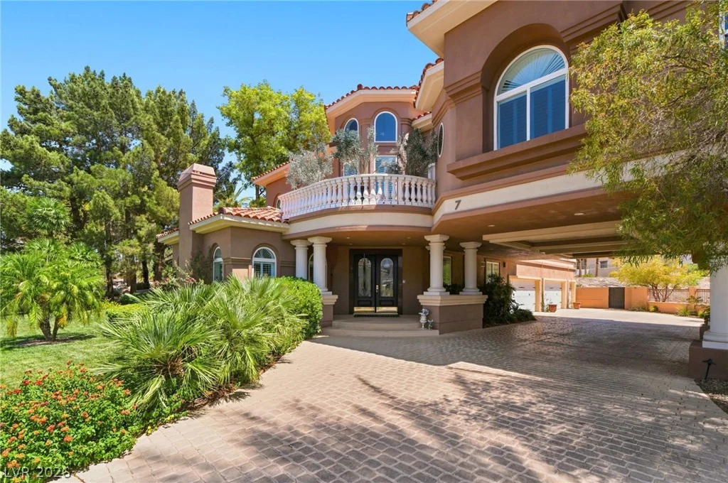 7 Rue Promenade, Henderson, NV 89011