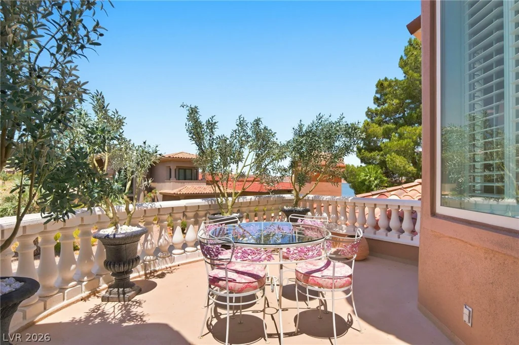 7 Rue Promenade, Henderson, NV 89011