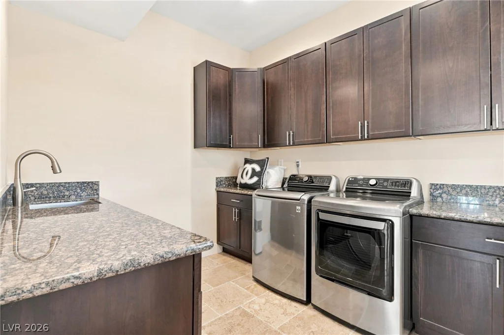 7 Rue Promenade, Henderson, NV 89011
