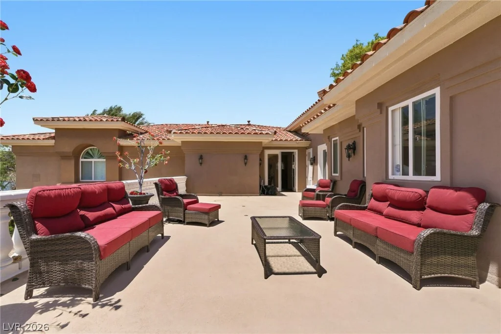 7 Rue Promenade, Henderson, NV 89011