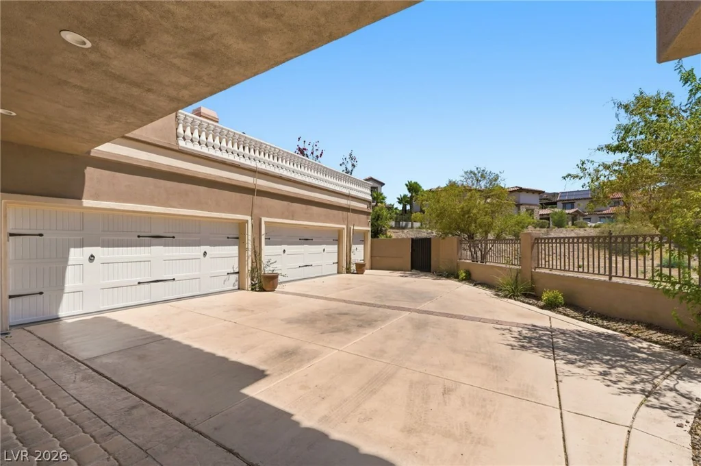 7 Rue Promenade, Henderson, NV 89011