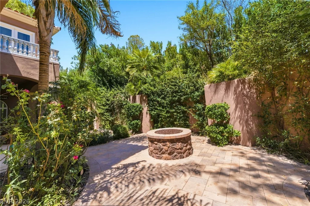 7 Rue Promenade, Henderson, NV 89011