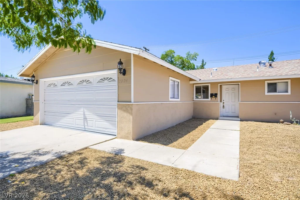 2024 Collins, Las Vegas, NV 89106