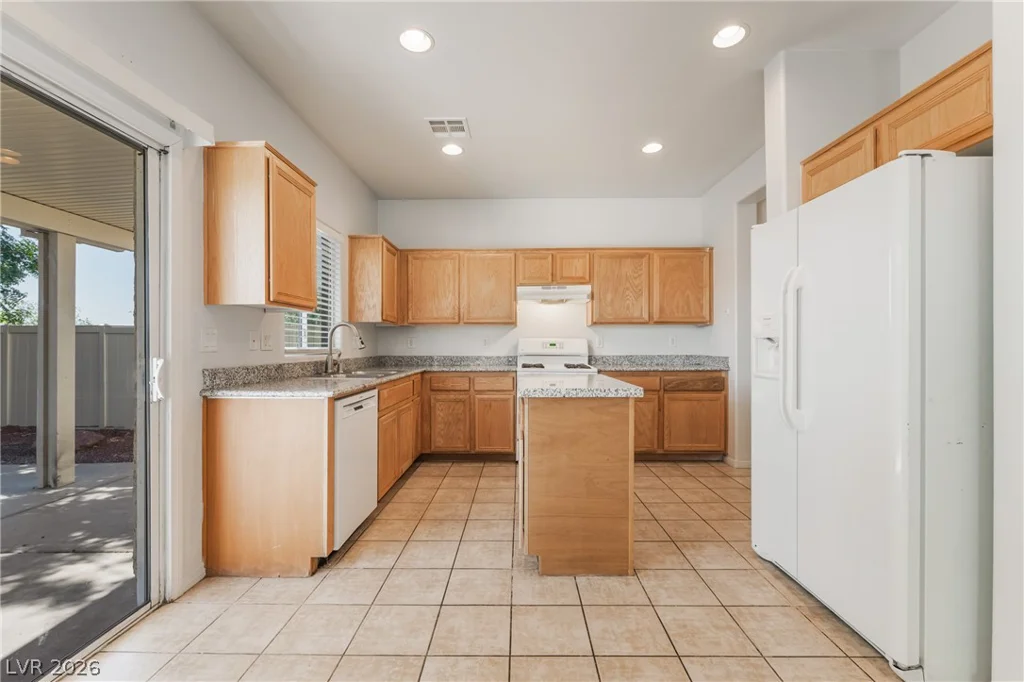 5094 First Sun, North Las Vegas, NV 89081
