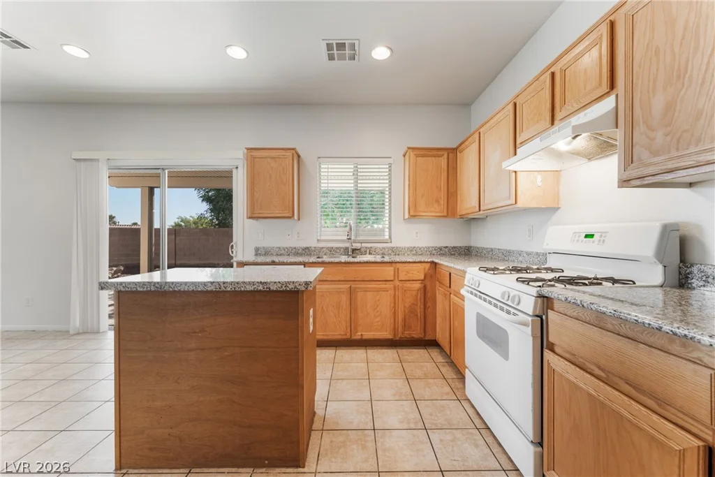 5094 First Sun, North Las Vegas, NV 89081