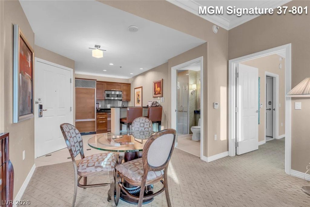 125 Harmon, Las Vegas, NV 89109