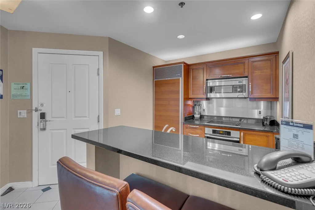 125 Harmon, Las Vegas, NV 89109
