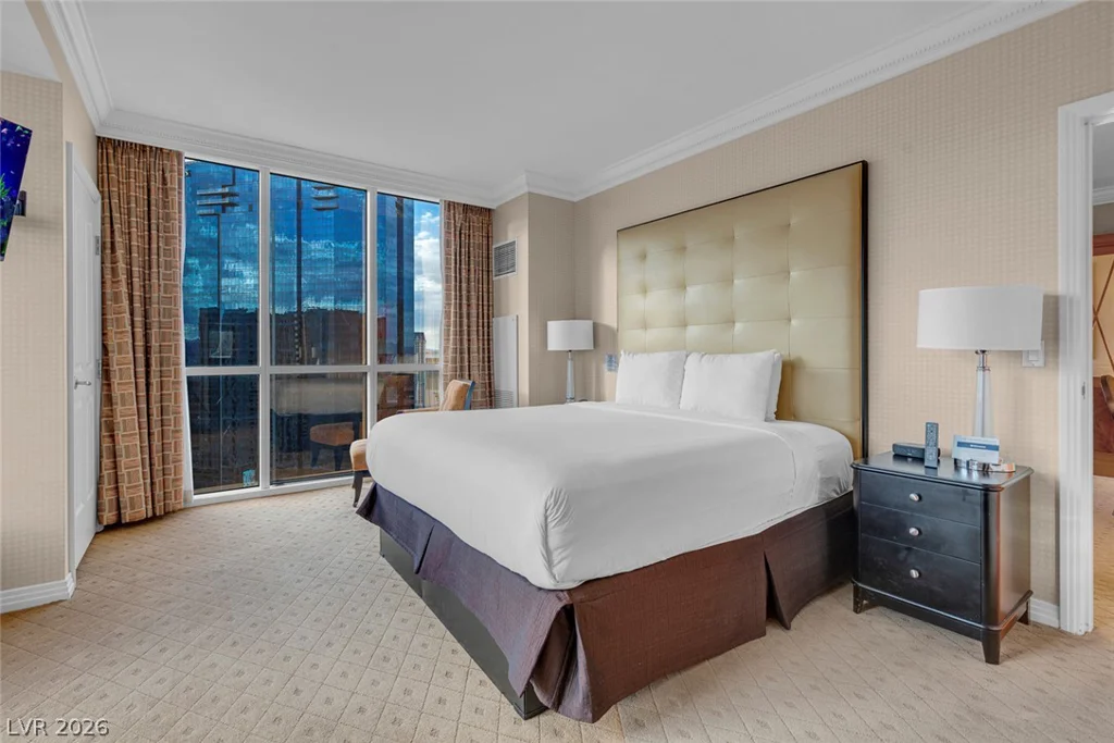125 Harmon, Las Vegas, NV 89109
