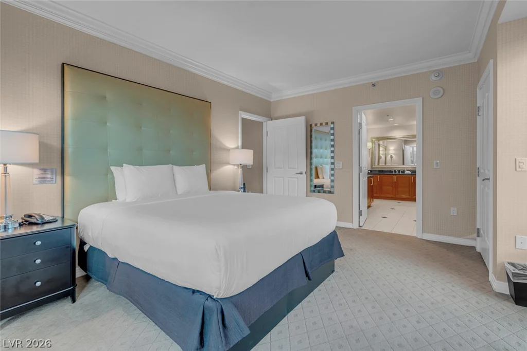125 Harmon, Las Vegas, NV 89109