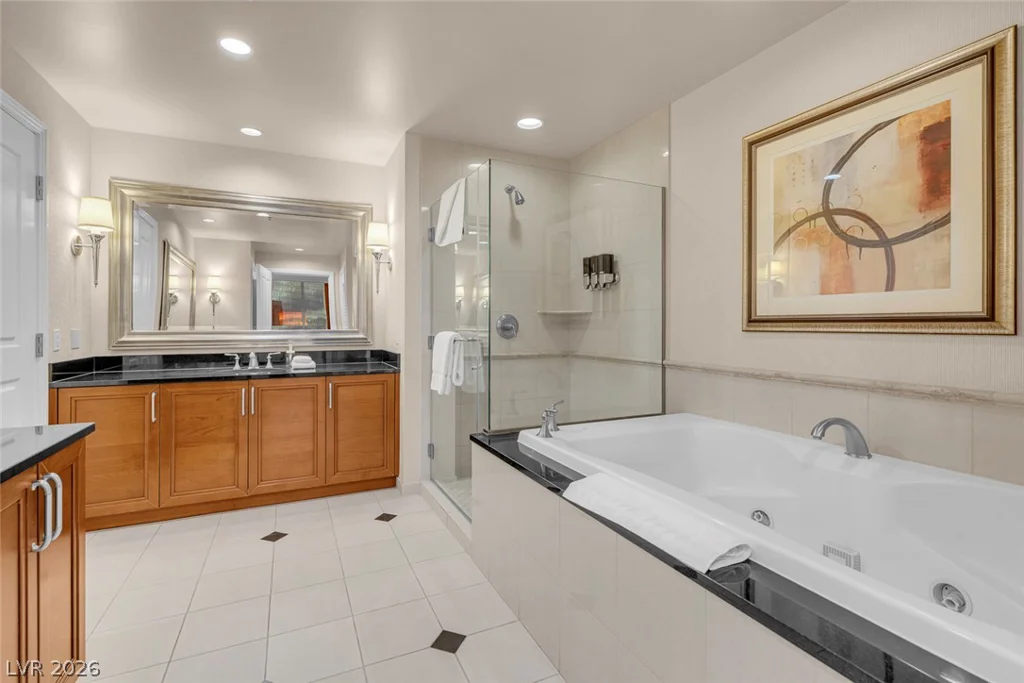 125 Harmon, Las Vegas, NV 89109