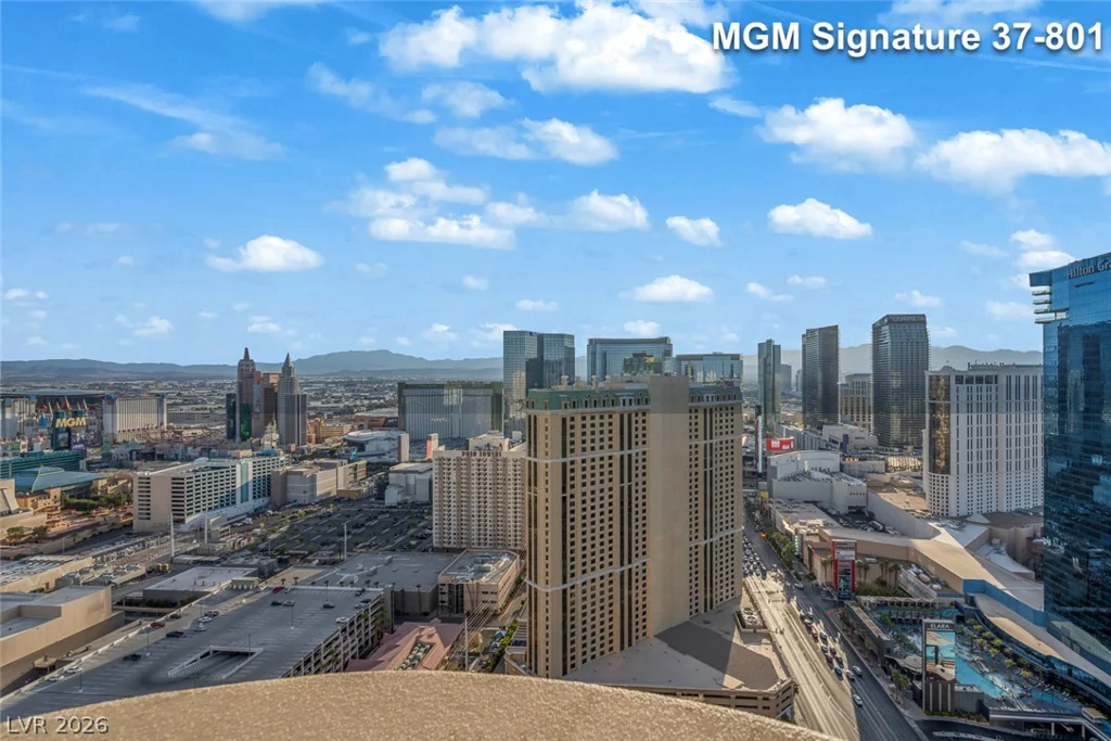 125 Harmon, Las Vegas, NV 89109