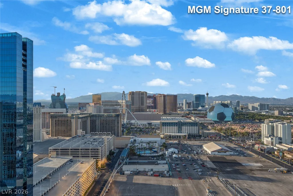 125 Harmon, Las Vegas, NV 89109