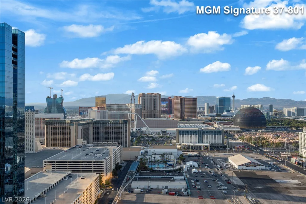 125 Harmon, Las Vegas, NV 89109