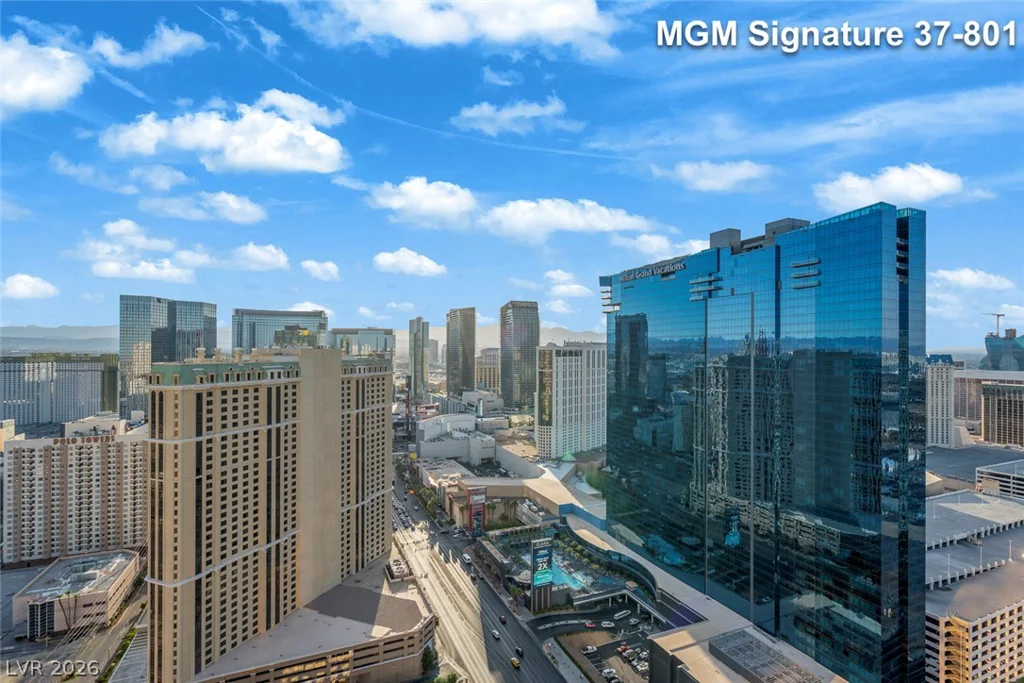 125 Harmon, Las Vegas, NV 89109