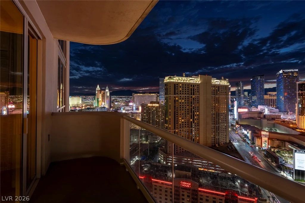 125 Harmon, Las Vegas, NV 89109