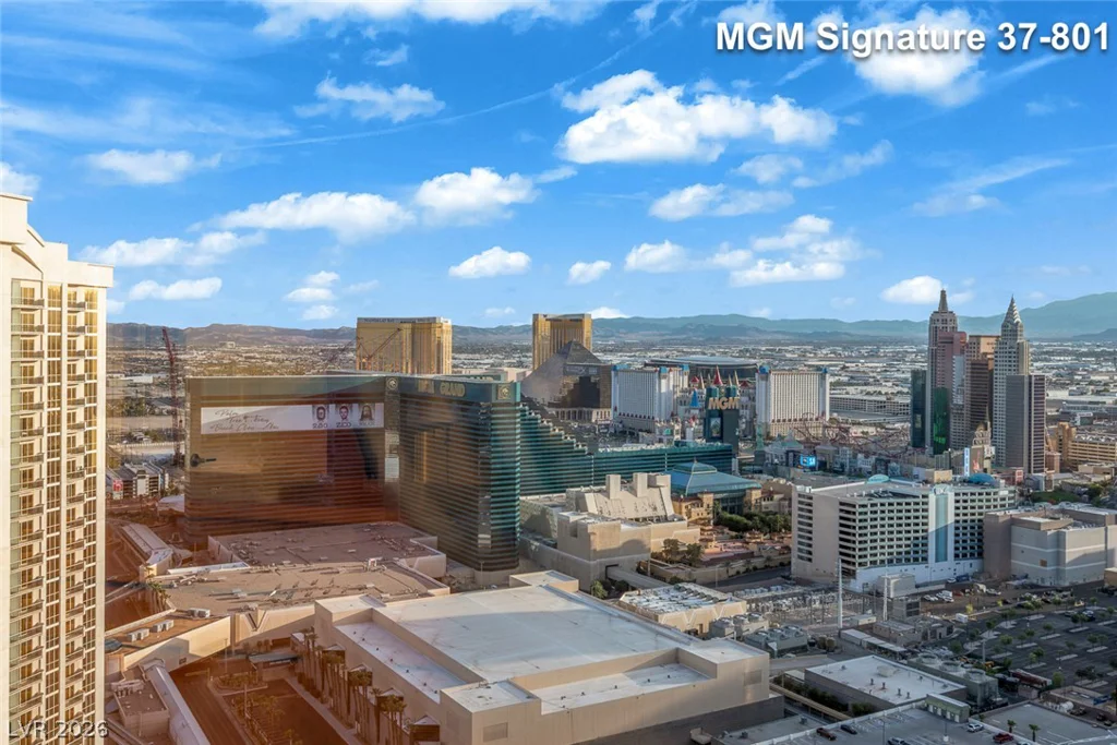 125 Harmon, Las Vegas, NV 89109