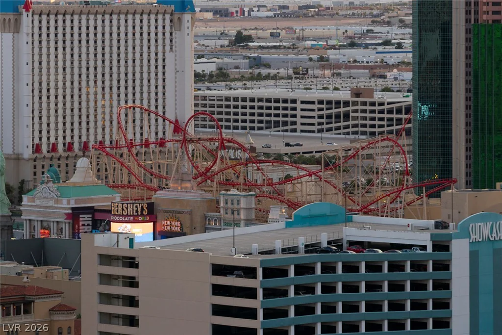 125 Harmon, Las Vegas, NV 89109