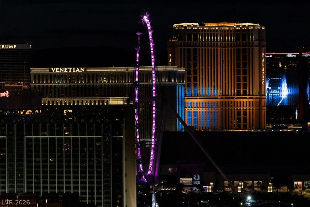125 Harmon, Las Vegas, NV 89109
