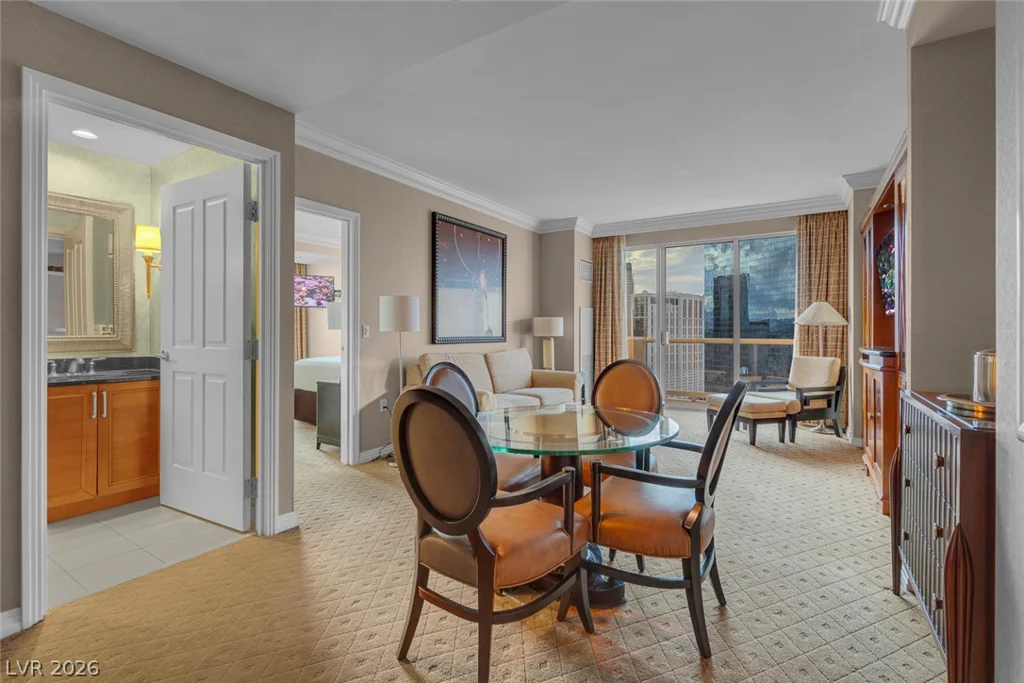 125 Harmon, Las Vegas, NV 89109
