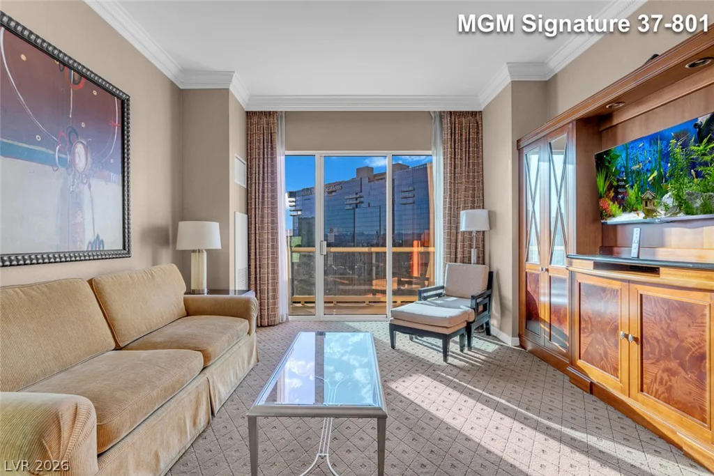 125 Harmon, Las Vegas, NV 89109