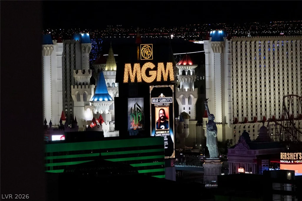 125 Harmon, Las Vegas, NV 89109