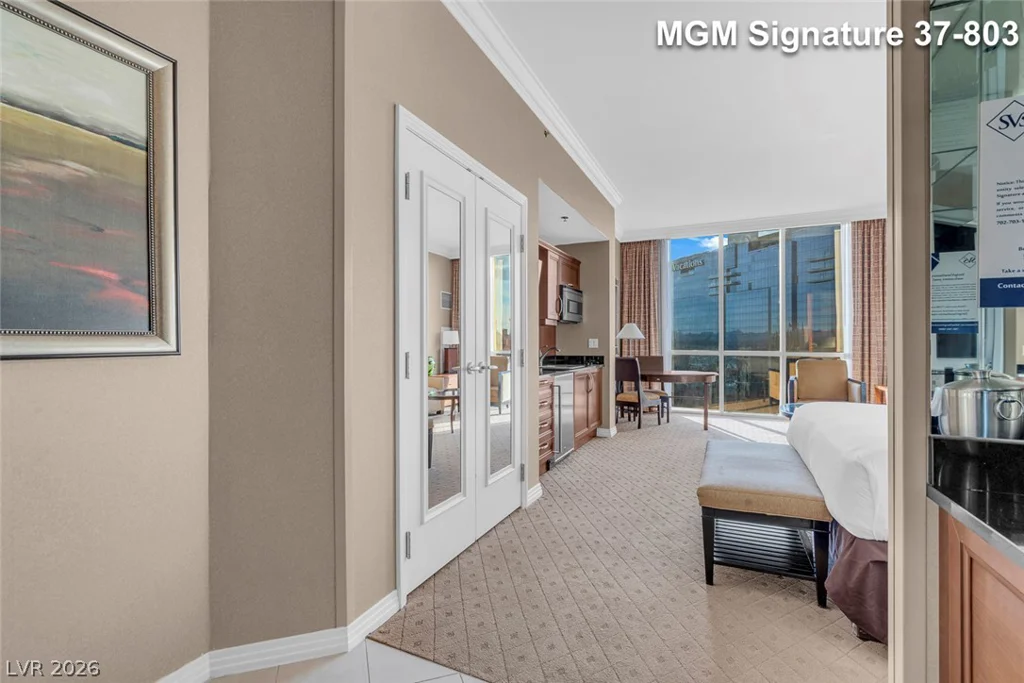 125 Harmon, Las Vegas, NV 89109