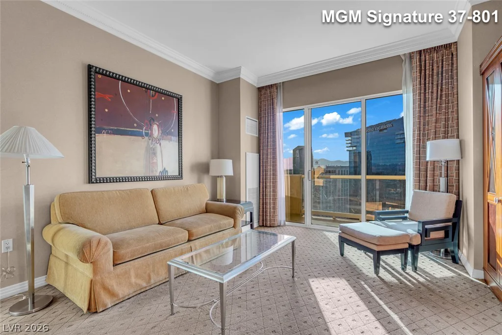 125 Harmon, Las Vegas, NV 89109
