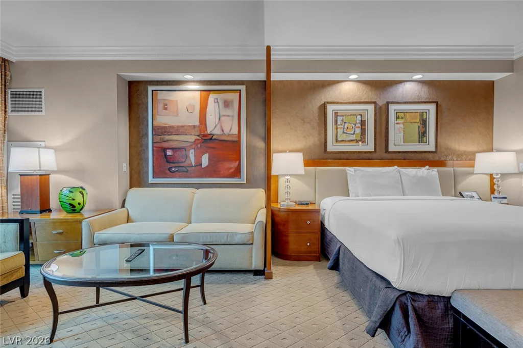 125 Harmon, Las Vegas, NV 89109