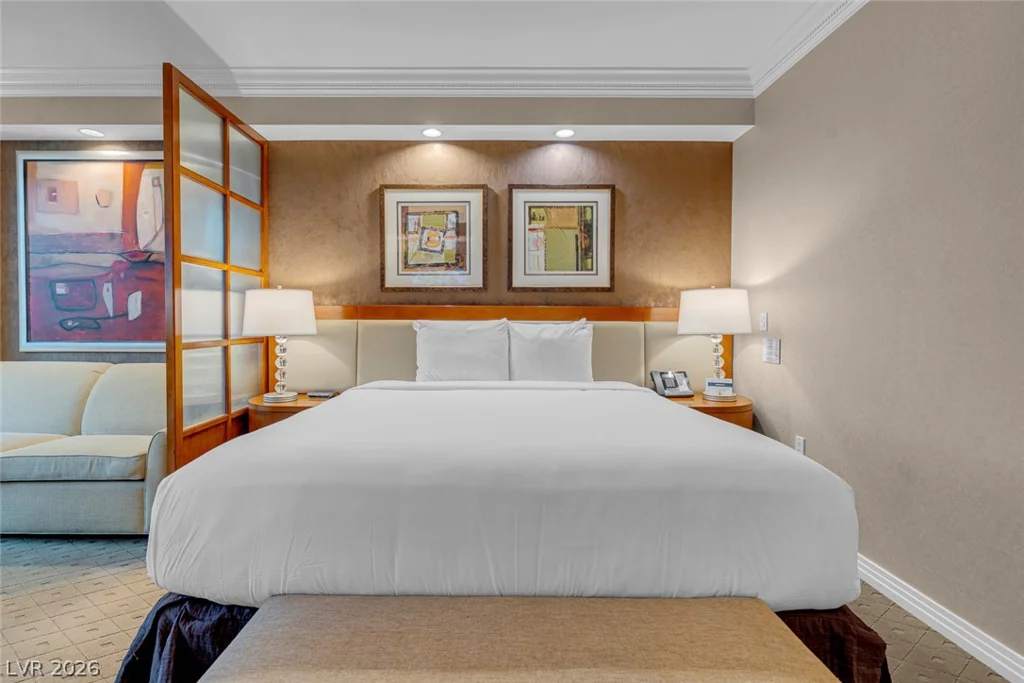 125 Harmon, Las Vegas, NV 89109