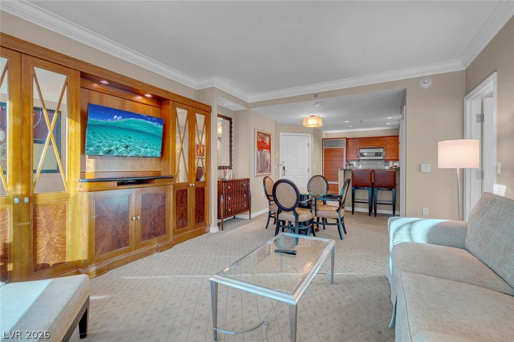 125 Harmon, Las Vegas, NV 89109