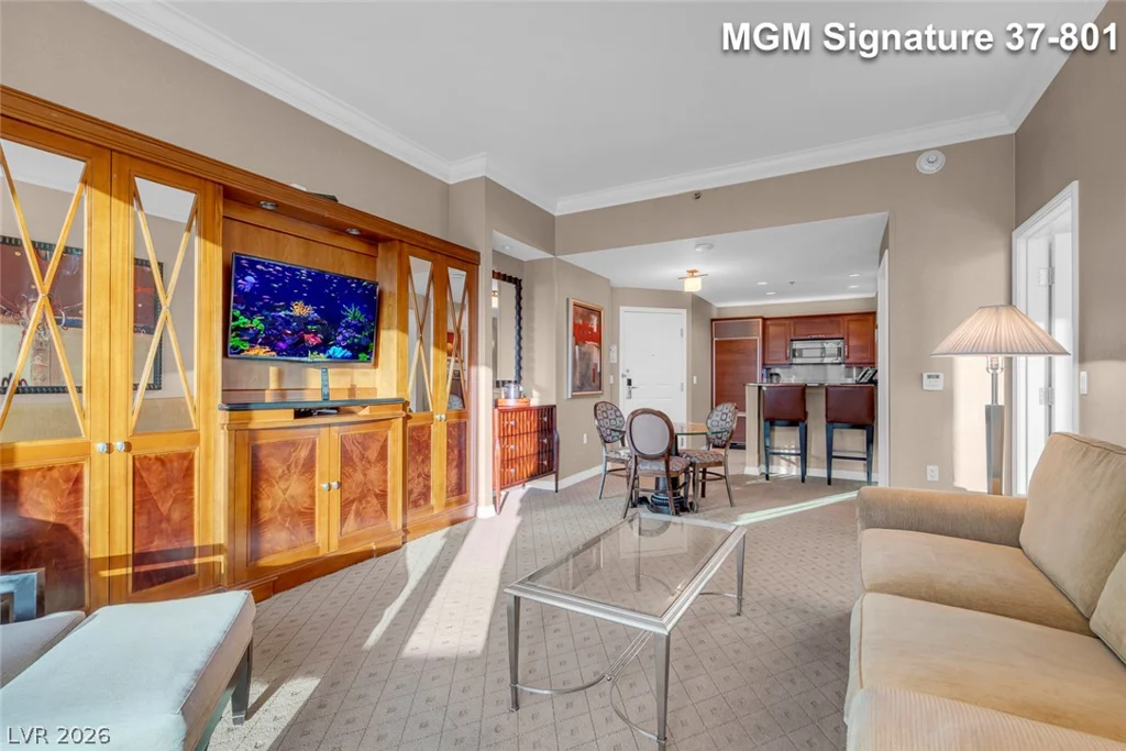 125 Harmon, Las Vegas, NV 89109