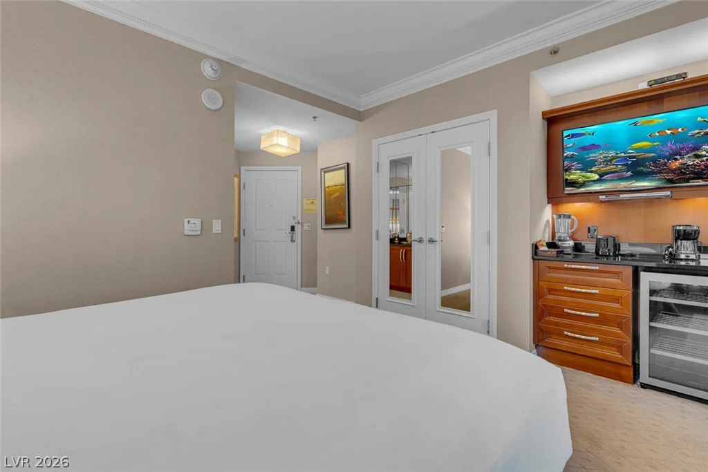 125 Harmon, Las Vegas, NV 89109