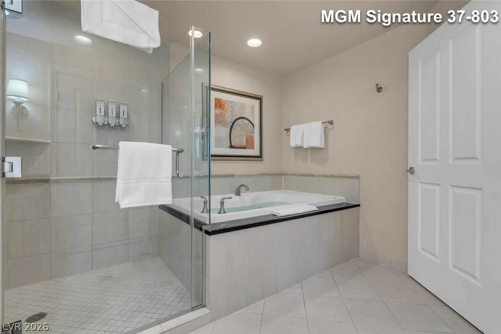 125 Harmon, Las Vegas, NV 89109
