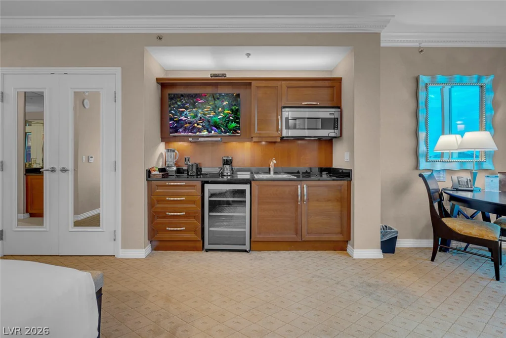 125 Harmon, Las Vegas, NV 89109